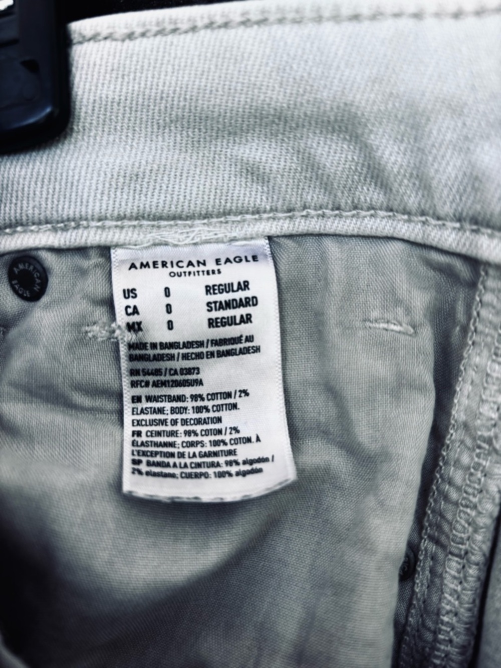American Eagle Distressed Grey Ripped Distressed Boyfriend Jeans Size 0 AE - Picture 4 of 5